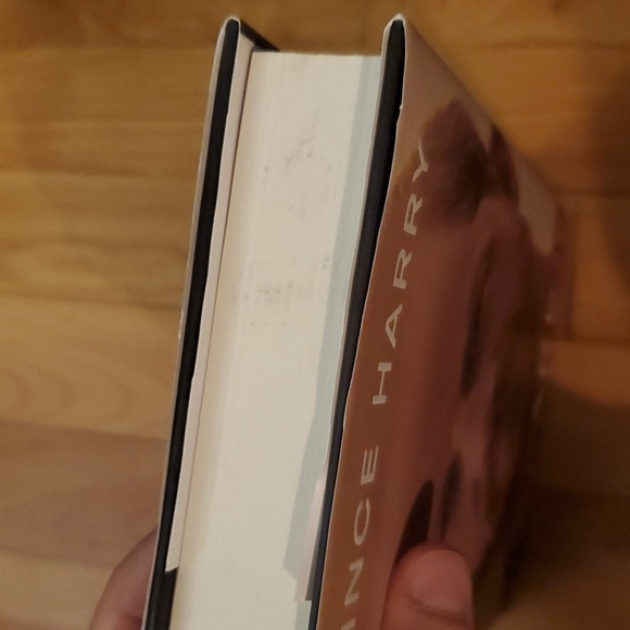 NEW hardcover book. Prince Harry "Spare" biography. Royalty. - Picture 7 of 7